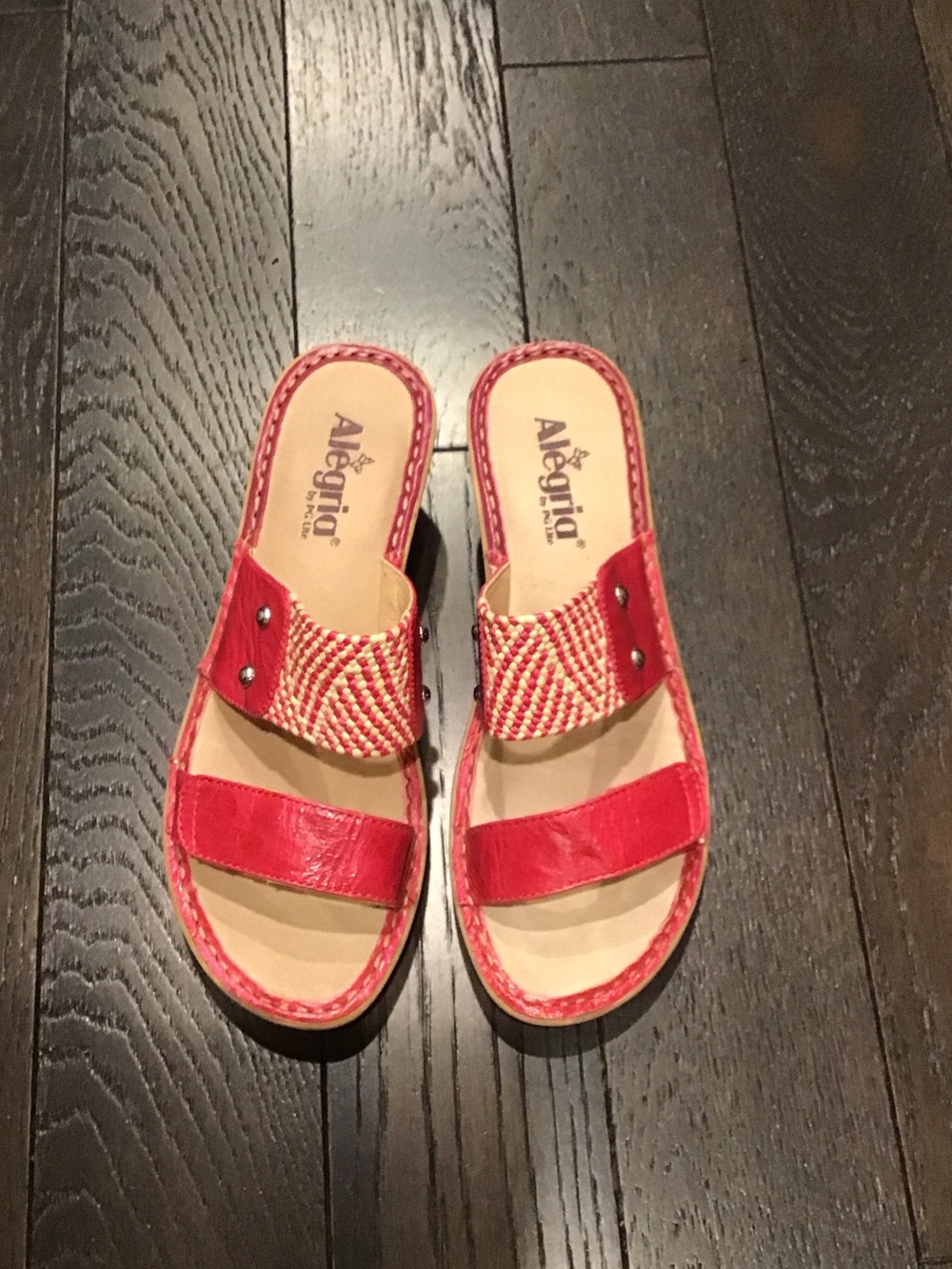 Alegria Dark Pink Women's Slide Sandals with Patterned Strap. 38
